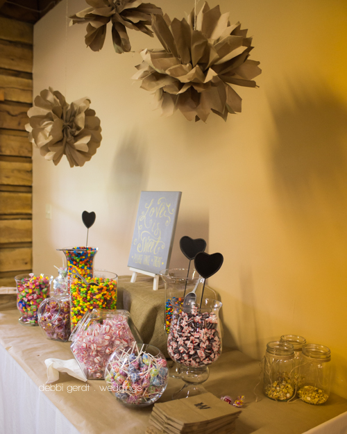 Cleveland Athens TN wedding reception photography sweets table picture