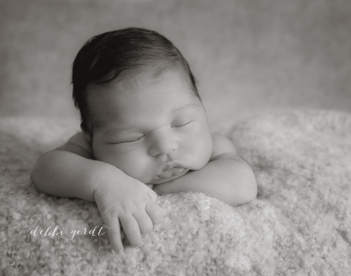 Newborn Pictures Portrait Photographer Athens Tennessee